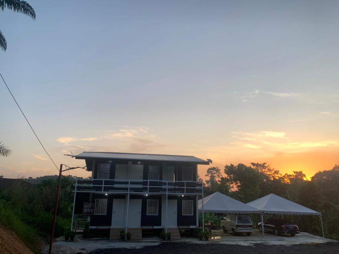 Farhani Cabin Stay Kampong Batu Lima Ngoại thất bức ảnh
